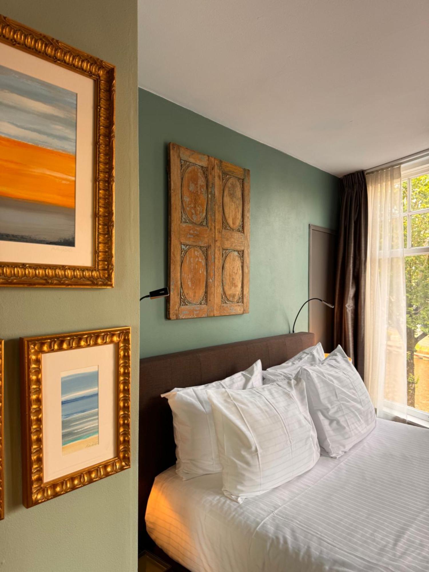 Decor Canal House *